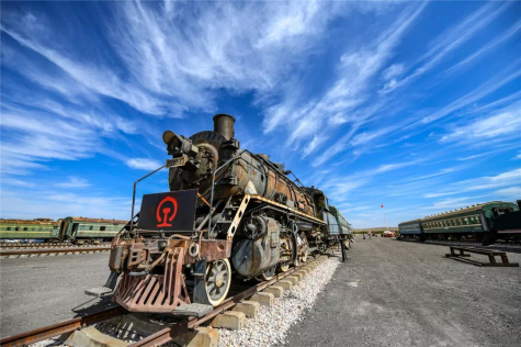 憶歷史，看發(fā)展，固初心