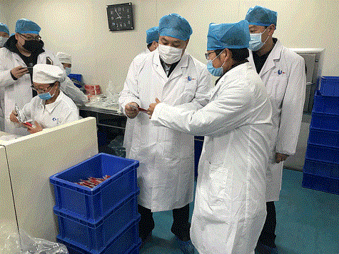 方舟制藥一線(xiàn)員工堅守崗位 防疫情，保生產(chǎn)