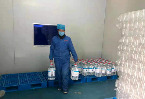 方舟制藥一線(xiàn)員工堅守崗位 防疫情，保生產(chǎn)