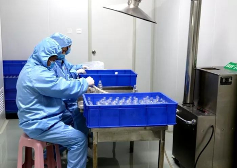 戰疫情——方舟制藥緊急轉產(chǎn)，首批產(chǎn)品捐一線(xiàn)