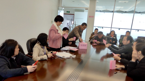 會(huì )員代表民主選