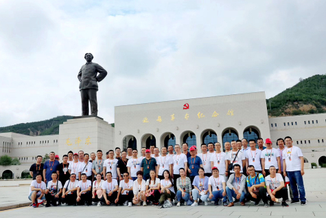 訪(fǎng)革命圣地  尋黨員初心