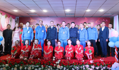 “喜迎國慶?慶自治區成立60周年” 華御?潤夏企業(yè)聯(lián)誼會(huì )在寧夏華御舉行