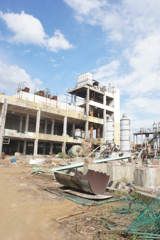 張家港市經(jīng)信委等領(lǐng)導赴信達化工檢查安全工作