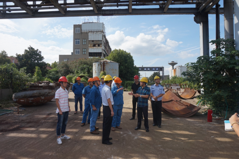 張家港市經(jīng)信委等領(lǐng)導赴信達化工檢查安全工作