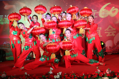 “喜迎國慶?慶自治區成立60周年” 華御?潤夏企業(yè)聯(lián)誼會(huì )在寧夏華御舉行