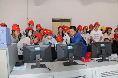 寧夏師范學(xué)院師生到寧夏華御參觀(guān)實(shí)習