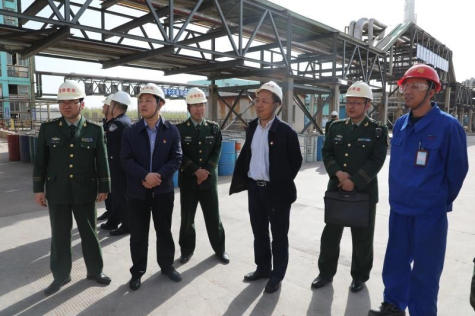 中衛市副市長(cháng)劉啟峰率隊 到寧夏華御開(kāi)展消防安全大檢查